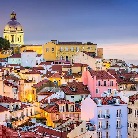Apartmán Alfama Chic Penabuquel *